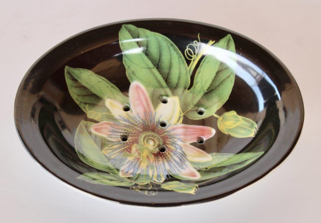BLACK GRANADILLA SOAP DISH  16X12CM